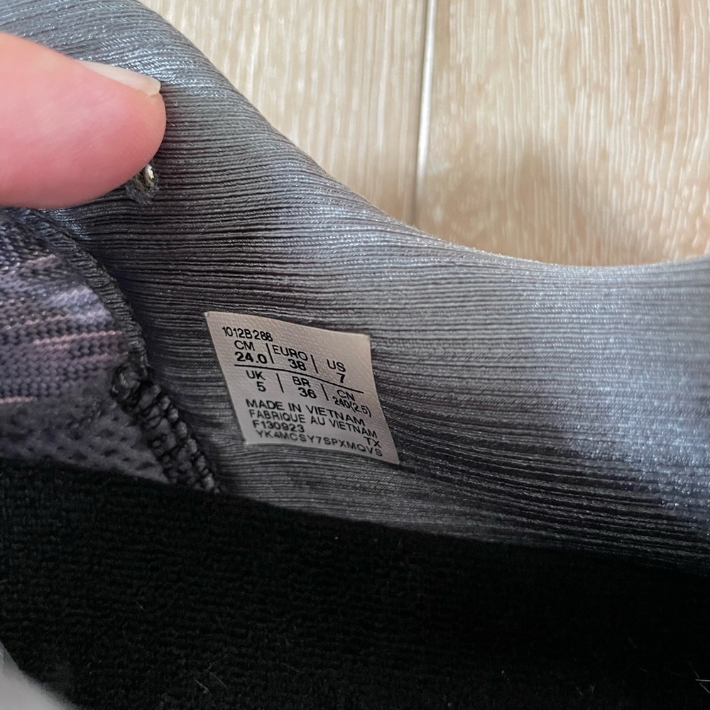 ASICS Novablast 3 - Picture 8 of 9